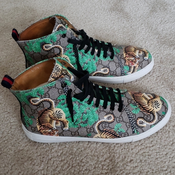 Gucci Tiger leather high top sneakers - Picture 2 of 7